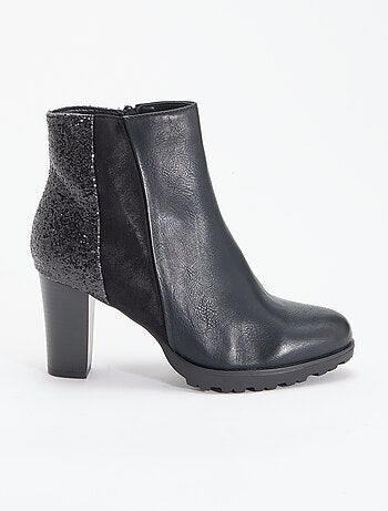 Botas de salto alto com lantejoulas