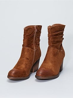 Botas de salto alto em camurça sintética - Kiabi