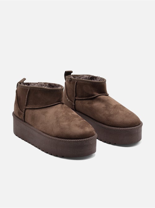 Botas de senhora alça cruzada - Kiabi Botas de senhora alça cruzada - Kiabi