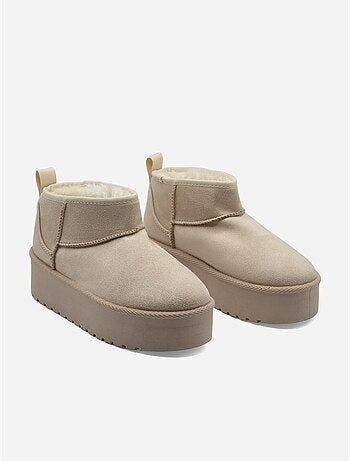 Botas de senhora alça cruzada