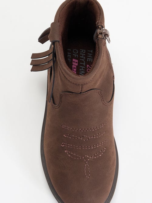 Botas efeito camurça - Kiabi Botas efeito camurça - Kiabi