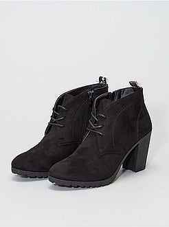 Botas em camurça sintética com salto quadrado - Kiabi