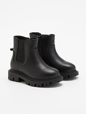 Botas em imitação de pele