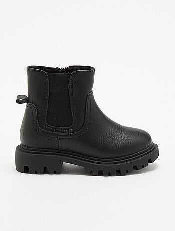 Botas em imitação de pele