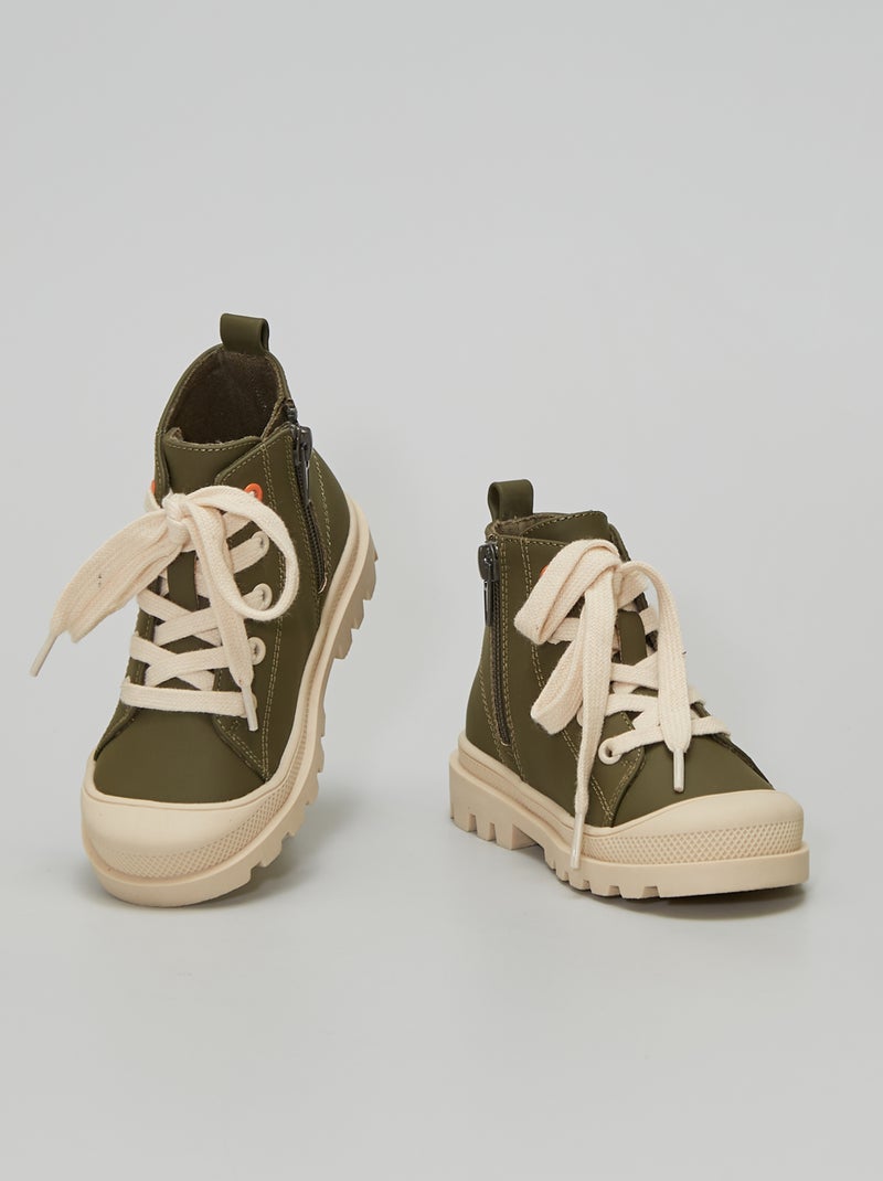 Botas em pele sintética Caqui - Kiabi