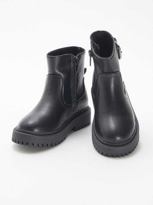 Botas em pele sintética texturada com fivela metálica de fantasia - Kiabi