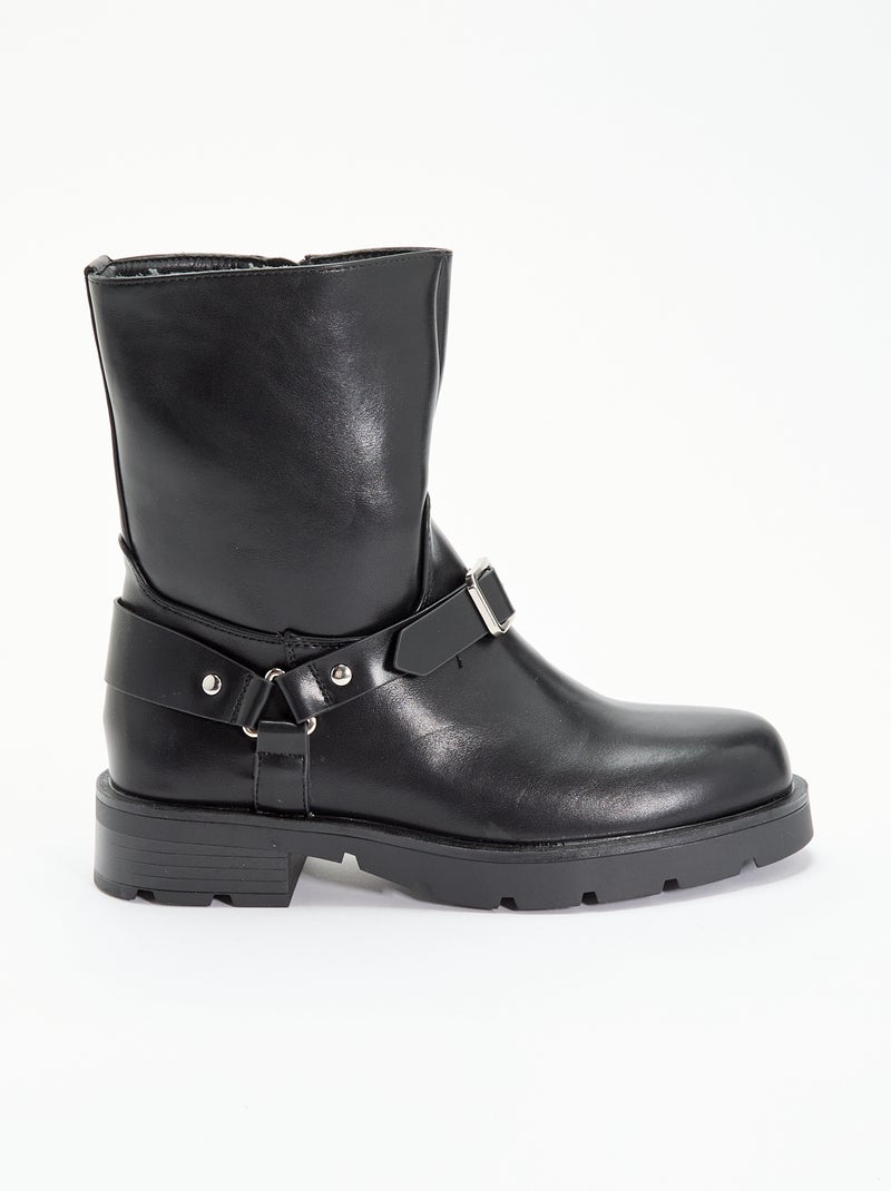 Botas em verniz sintético com tiras decorativas Preto - Kiabi