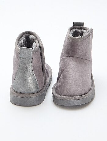 Botas estilo camurça em nobuck