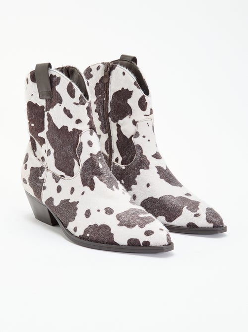 Botas estilo santiags imitação de pele de vaca - Kiabi Botas estilo santiags imitação de pele de vaca - Kiabi