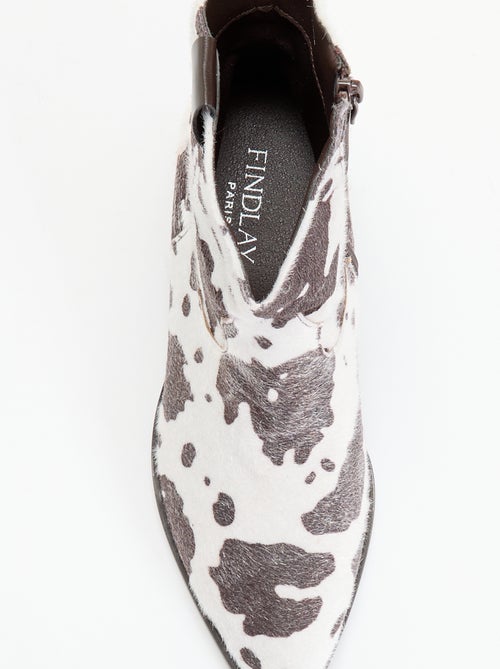 Botas estilo santiags imitação de pele de vaca - Kiabi Botas estilo santiags imitação de pele de vaca - Kiabi