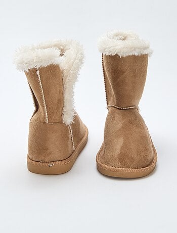 Botas forradas de cano médio