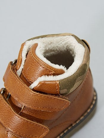 Botas subidas em pele sintética - Kiabi