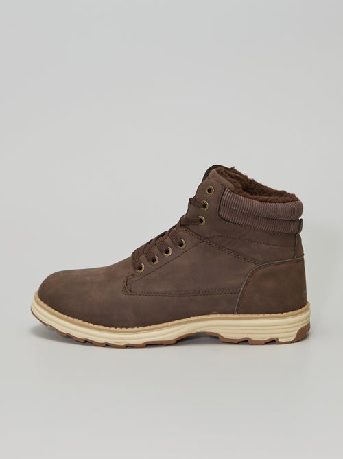 Botas tipo montanha em pele sintética - Kiabi