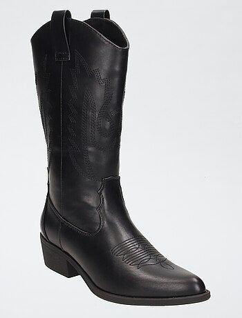 Botas tipo western em imitação de pele