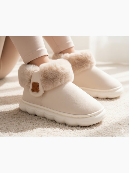 Botins Chinelos Rapariga Quentes e Leves MP9760 - Kiabi Botins Chinelos Rapariga Quentes e Leves MP9760 - Kiabi