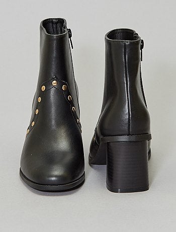 Botins com saltos com pormenor de 'tachas' - Kiabi