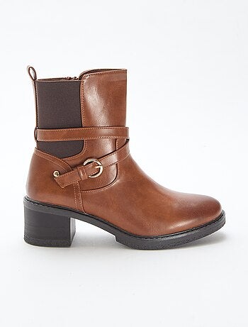 Botins elásticos com tiras