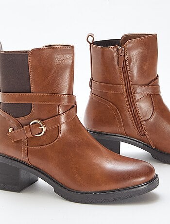 Botins elásticos com tiras