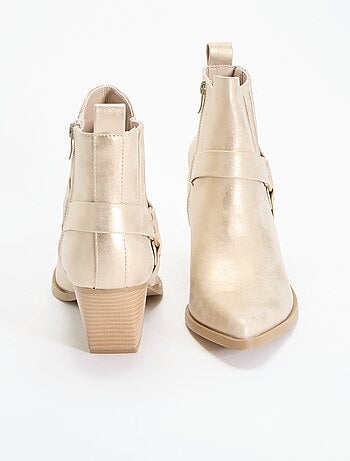 Botins em imitação de pele com salto
