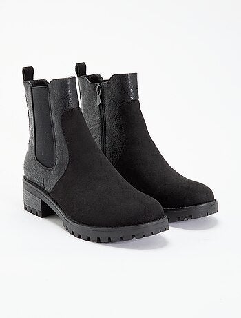 Botins em imitação de pele texturada e camurça