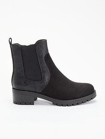 Botins em imitação de pele texturada e camurça