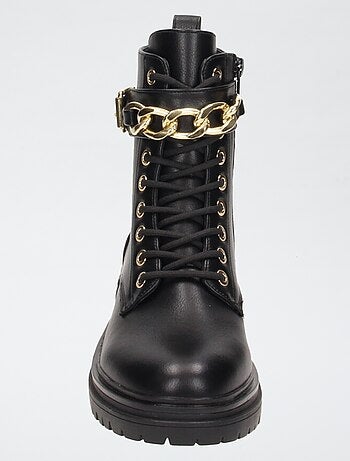 Botins estilo militar