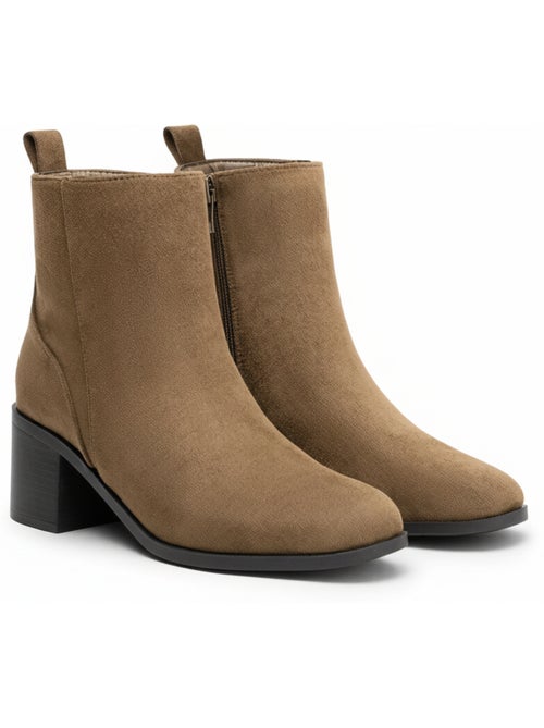 Botins mulher camurça fecho de correr salto bloco 5 cm biqueirão redondo - Kiabi Botins mulher camurça fecho de correr salto bloco 5 cm biqueirão redondo - Kiabi