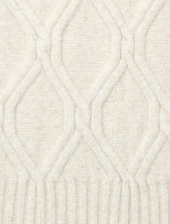 Cachecol em tricô com malha quente torcida