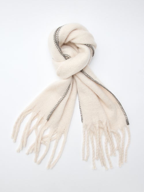 Cachecol grande e macio com franjas - Kiabi