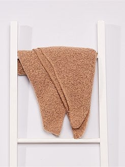 Cachecol triângulo em tricô suave - Kiabi