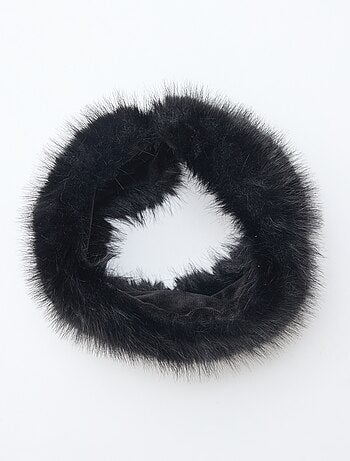Cachecol tubular curto efeito pele de carneiro
