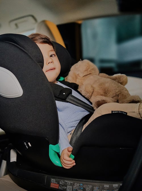 Cadeira auto 360° LIONELO Braam i-Size – 40-150 cm – ISOFIX – Grupo 0/1/2/3 - Kiabi Cadeira auto 360° LIONELO Braam i-Size – 40-150 cm – ISOFIX – Grupo 0/1/2/3 - Kiabi