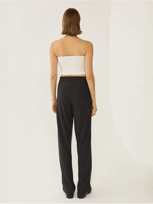 Calça às riscas com cós elástico hiccup - Kiabi Calça às riscas com cós elástico hiccup - Kiabi