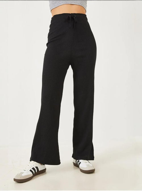 Calça canelada de perna larga com cós atado lucci - Kiabi Calça canelada de perna larga com cós atado lucci - Kiabi