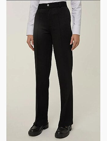 Calça direita com detalhe de costura hiccup