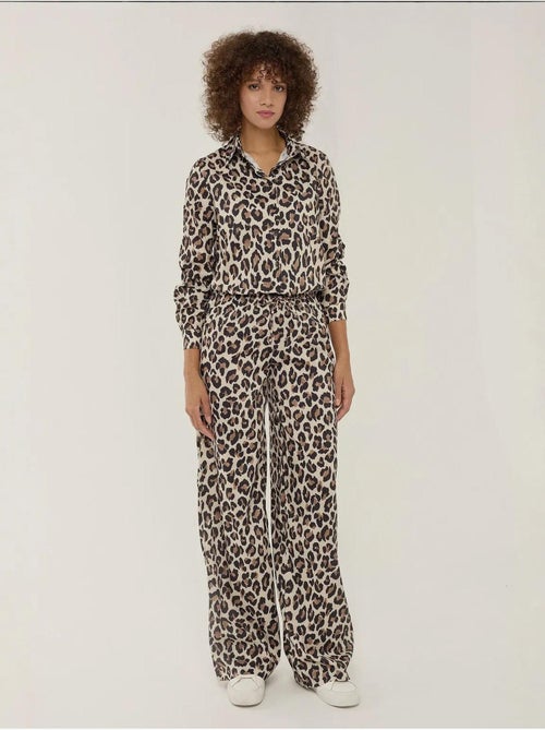 Calça direita com estampado de leopardo - Kiabi Calça direita com estampado de leopardo - Kiabi