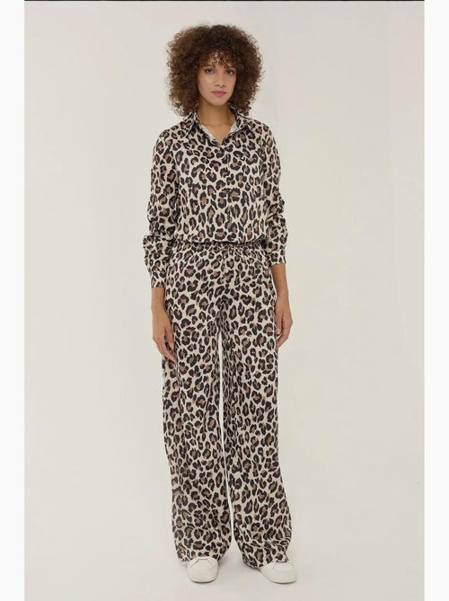 Calça direita com estampado de leopardo hiccup - Kiabi Calça direita com estampado de leopardo hiccup - Kiabi