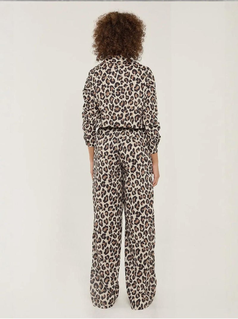 Calça direita com estampado de leopardo hiccup Castanho - Kiabi