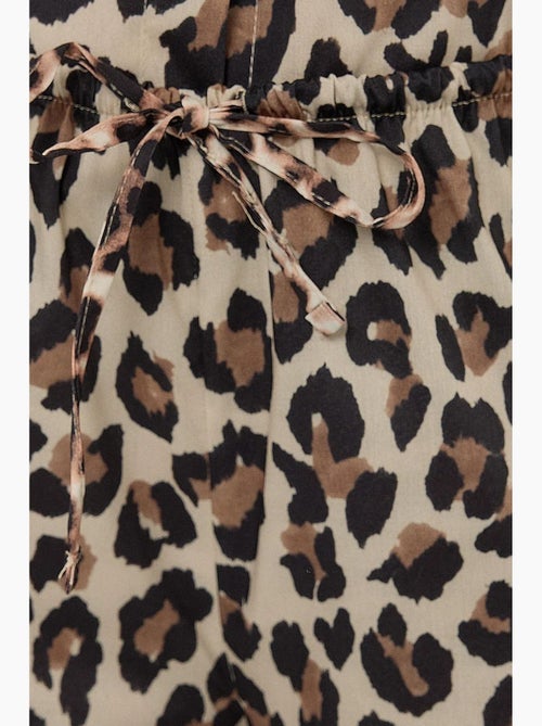 Calça direita com estampado de leopardo hiccup - Kiabi Calça direita com estampado de leopardo hiccup - Kiabi