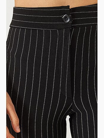 Calça flare de cintura alta às riscas lucci