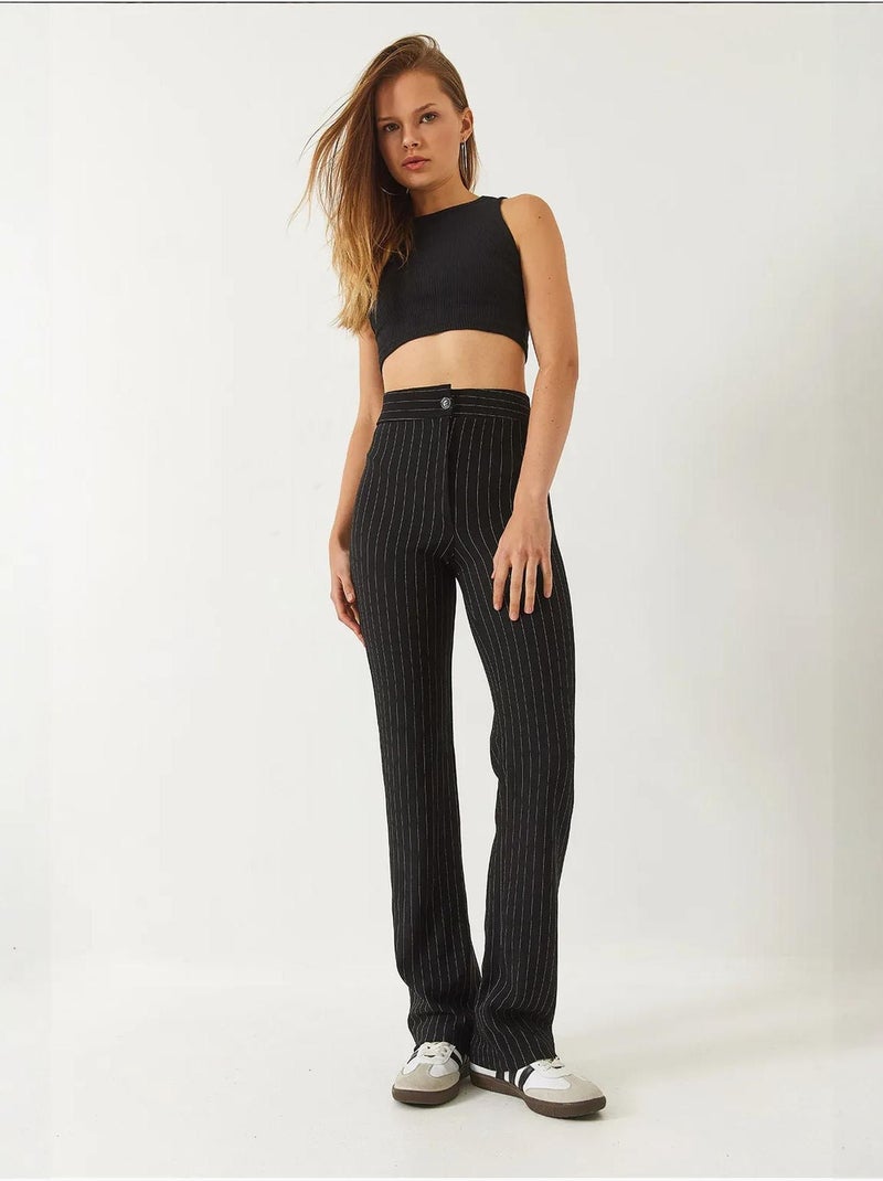 Calça flare de cintura alta às riscas lucci Preto - Kiabi