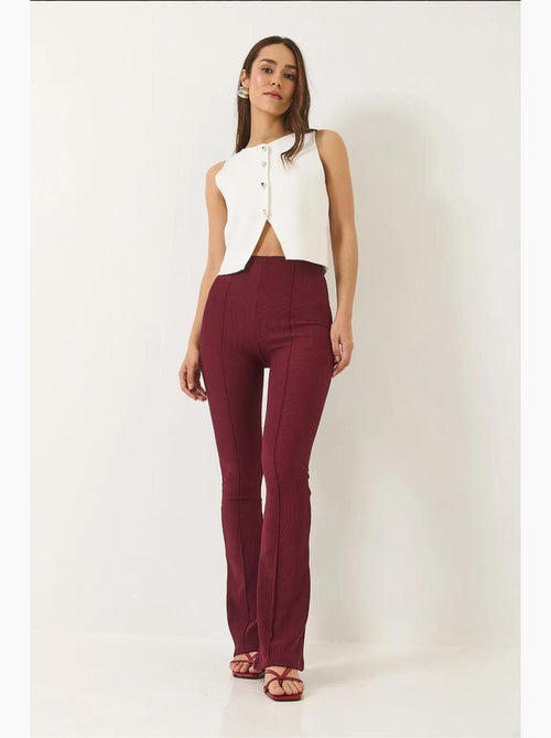 Calça legging cintura alta flare canelada lucci - Kiabi Calça legging cintura alta flare canelada lucci - Kiabi