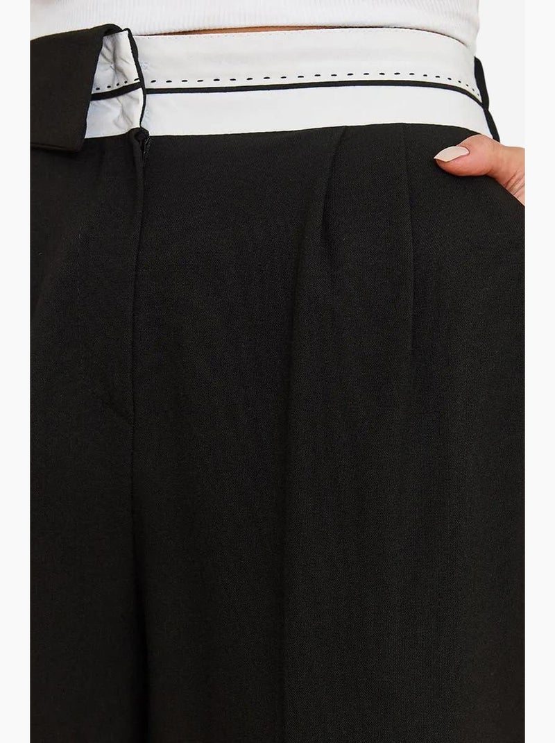Calça palazzo com perna larga e cintura assimétrica e botões lucci Preto - Kiabi