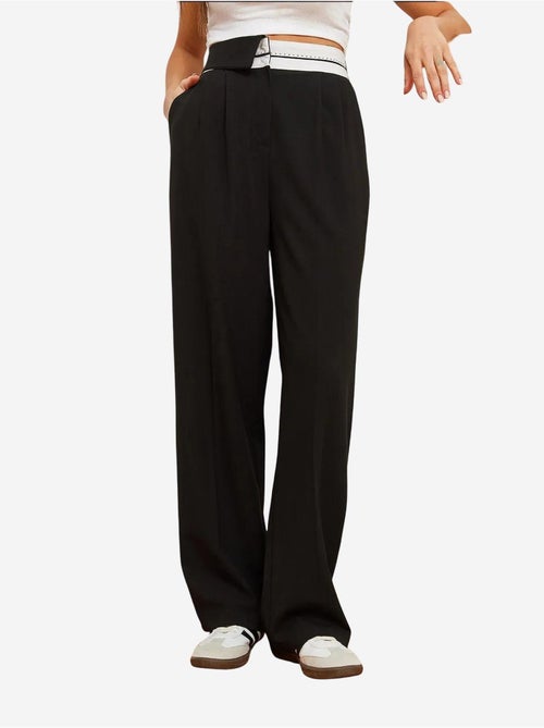 Calça palazzo com perna larga e cintura assimétrica e botões lucci - Kiabi Calça palazzo com perna larga e cintura assimétrica e botões lucci - Kiabi