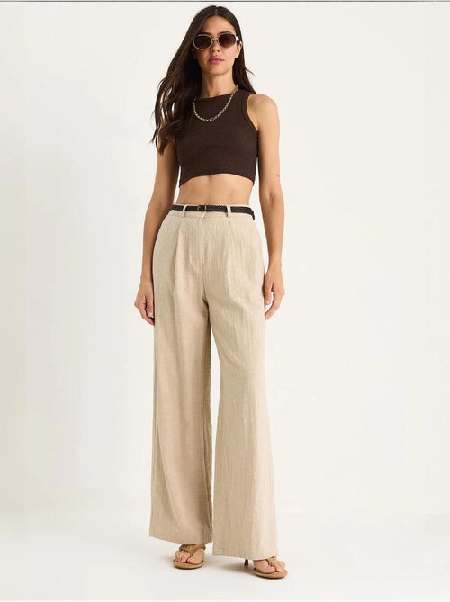 Calça palazzo de linho com cinto de palha e detalhe de bolso lucci - Kiabi Calça palazzo de linho com cinto de palha e detalhe de bolso lucci - Kiabi