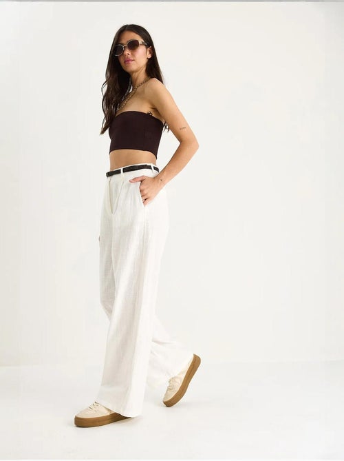 Calça palazzo de linho com cinto de palha e detalhe de bolso lucci - Kiabi Calça palazzo de linho com cinto de palha e detalhe de bolso lucci - Kiabi