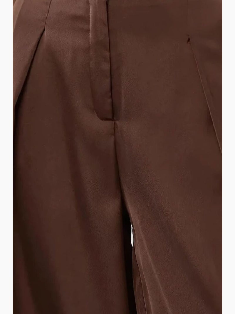 Calça palazzo em cetim com cintura alta e pernas largas hiccup Castanho - Kiabi