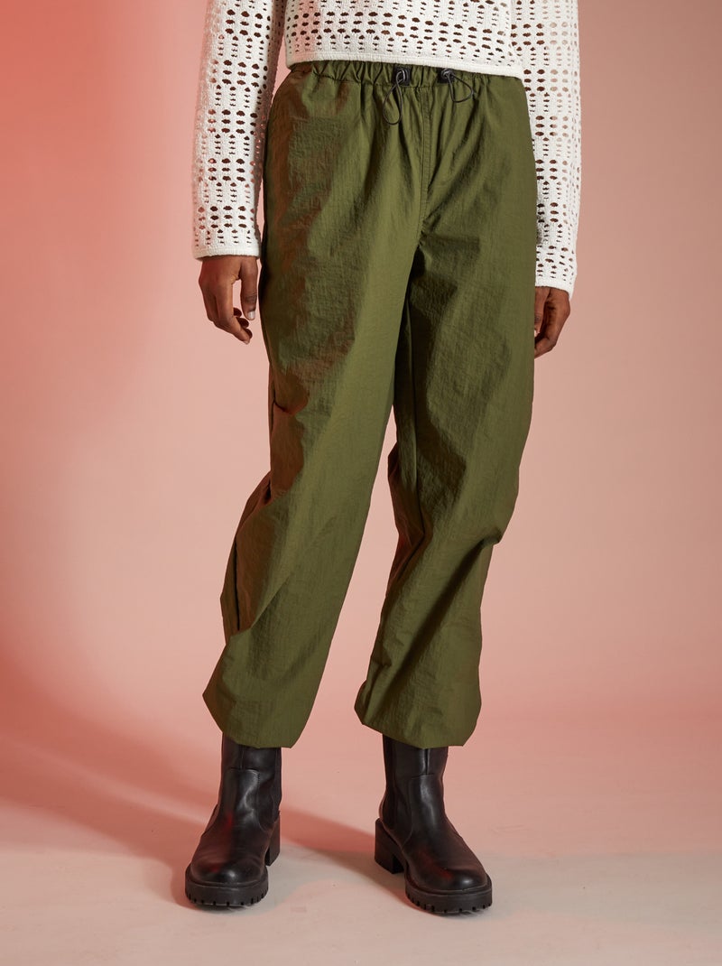Calça parachute em nylon CAQUI - Kiabi