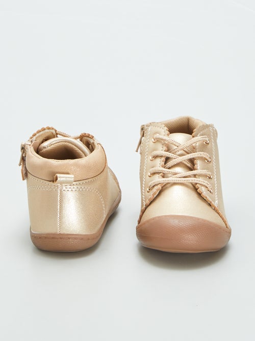 Calçado primeiros passinhos dourados - Kiabi