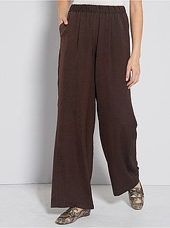 Calças acetinadas - Kiabi